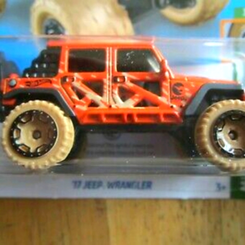17 Jeep Wrangler Treasure Hunt Hot Wheels